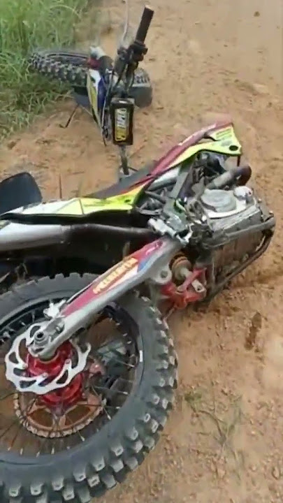 KAWASAKI KLX TERBELAH JADI DUA