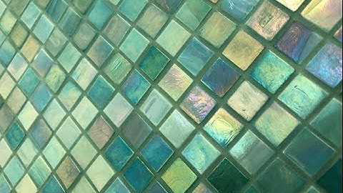 Video Tutorial n3: How to install Sicis glass mosaic mesh mounted with reactive adhesive Litoelastic