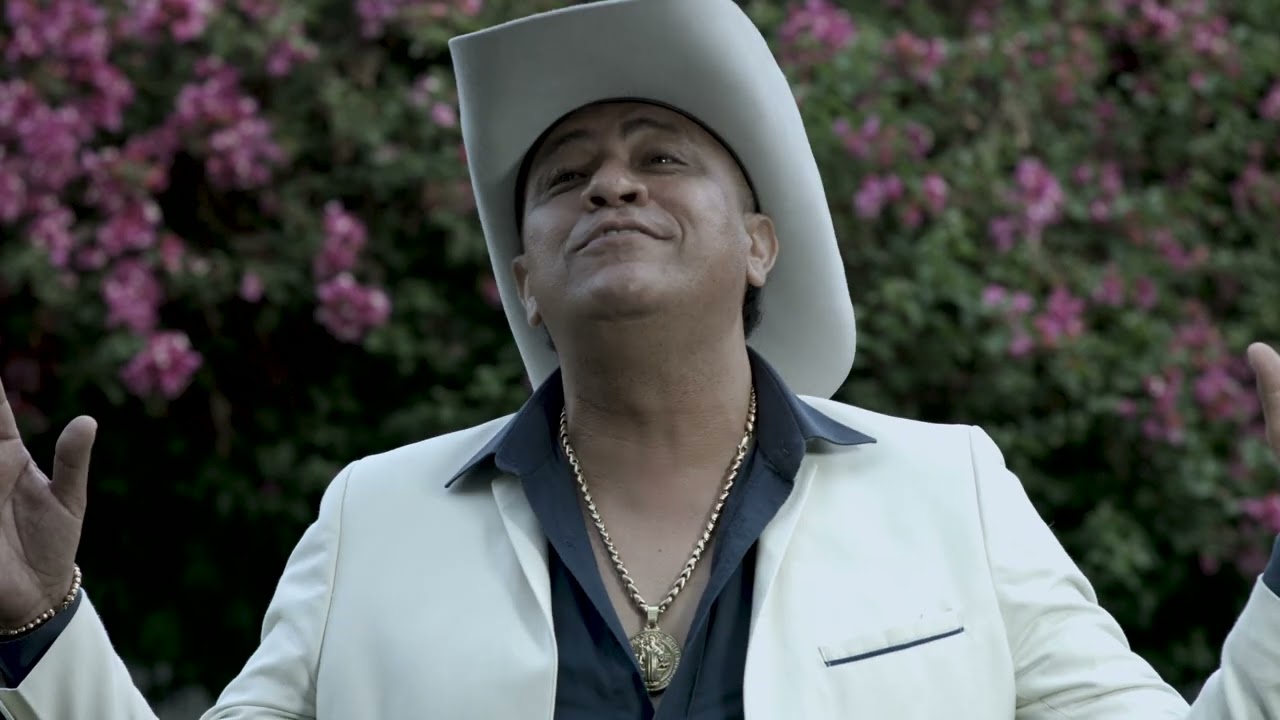 DEL CAMPO A LA MAFIA - URIEL HENAO