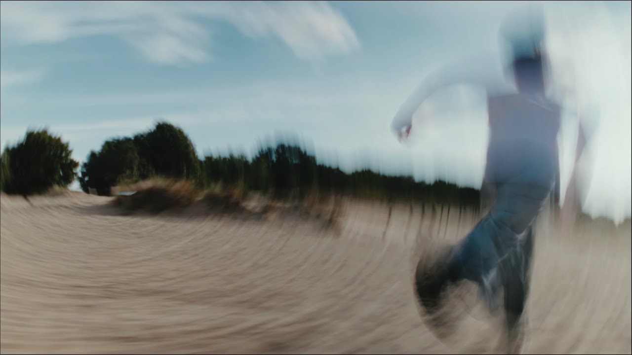CRS x Keule - wenn dein ego zu laut schreit (Official Visualizer) bekijken op YouTube CRS x Keule - wenn dein ego zu laut schreit (Official Visualizer) bekijken op YouTube