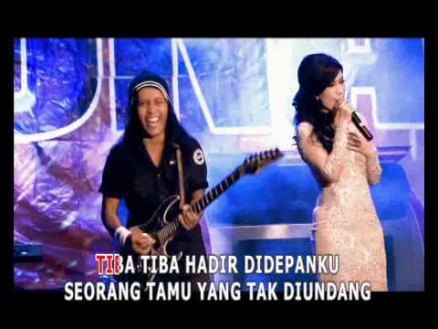 Iis Dahlia - Tamu Tak Diundang ( Karaoke Version )