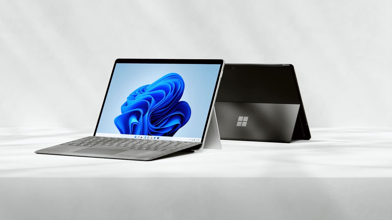 Avec Windows 11, Microsoft adapte sa gamme Surface - Le Monde