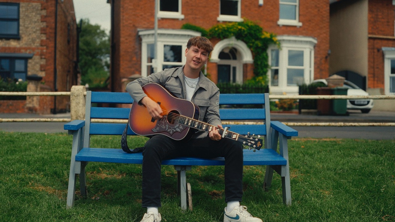 Freddie Halkon - Chinese Takeaway (Official Video) video thumbnail