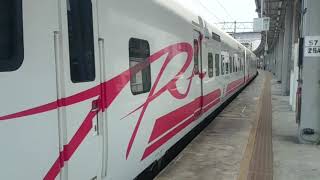 273次普悠瑪自強號 桃園開車