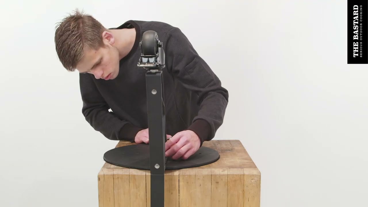 Unboxing & Assembly The Bastard [German]