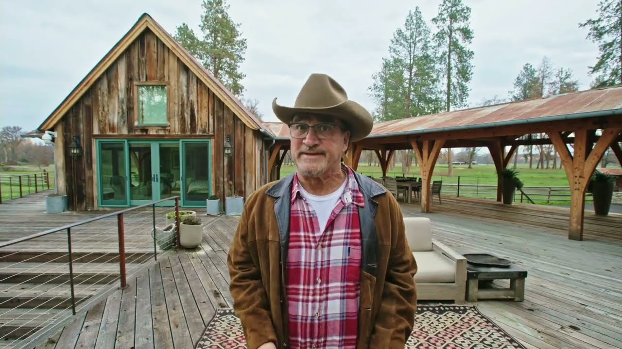 Chris surprised Jim Belushi (GROWING BELUSHI)