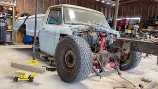 SWAMP Dragon Rescue! AXLES REMOVED | DRAGON vs BRONCO | Abandoned FORD 74 F250 Restoration! V8 390