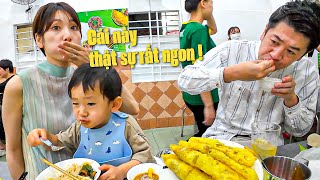 Gia đình em gái Nhật không thể dừng tay với món bánh xèo lần đầu ăn ở quán nổi tiếng tại Đà Nẵng