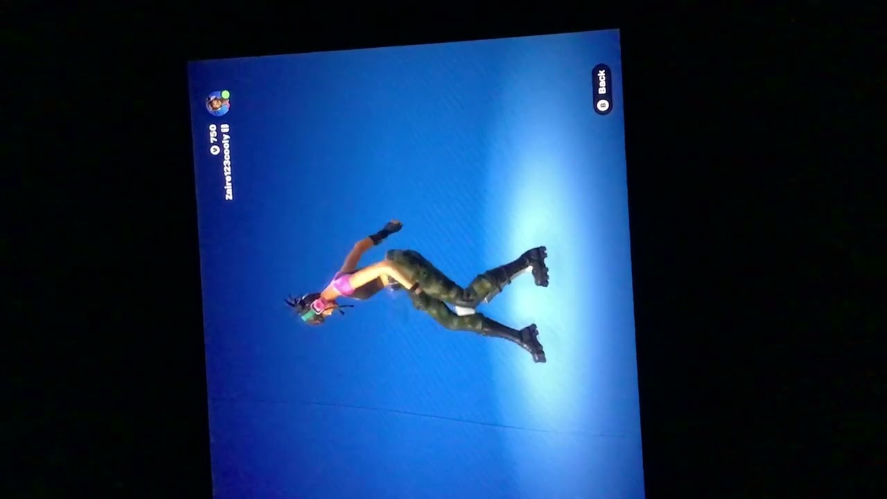 Side Shuffle (Emote) 
