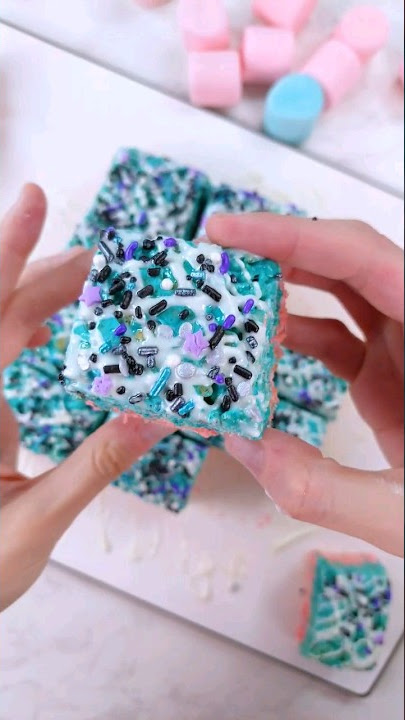 Color changing MARSHMALLOWS? 🍡🎂 #food #shorts