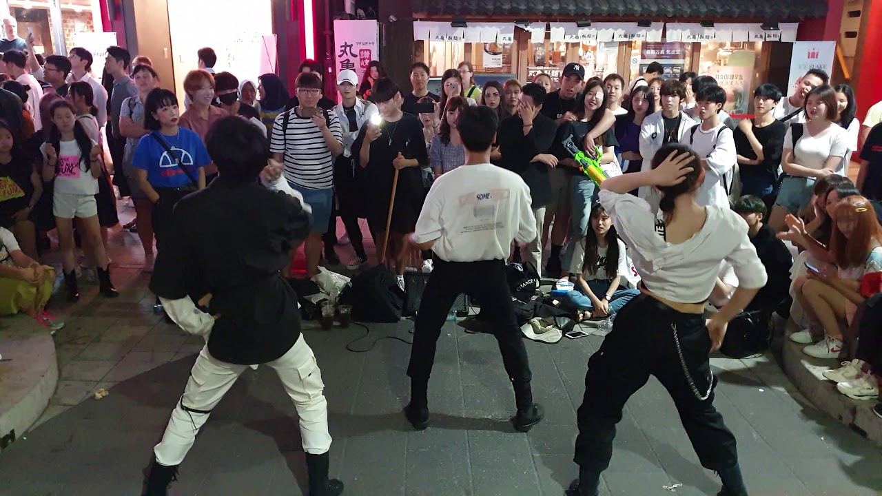 《ChungHa_Snapping(뒷모습)》20190707_212844 #Paradox(패러독스) 청하#스내핑 홍대버스킹 #SnowHorse