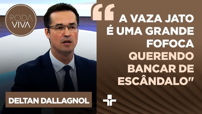 Deputado hostiliza jornalista e tem celular arremessado