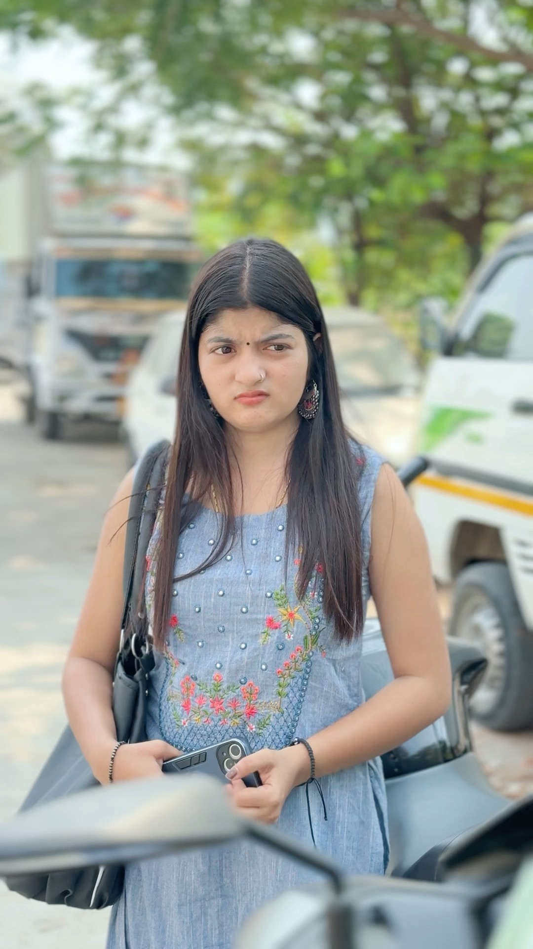 Chalak lomdi??|| wait for the end || tiyaa || shubham #trending #foryou #youtube