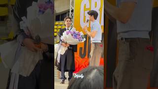 Jimmy's Shy Smile When Sea Tawinan Appears At His Graduation | #JimmySea #jimmyyjp #sea_tawinan