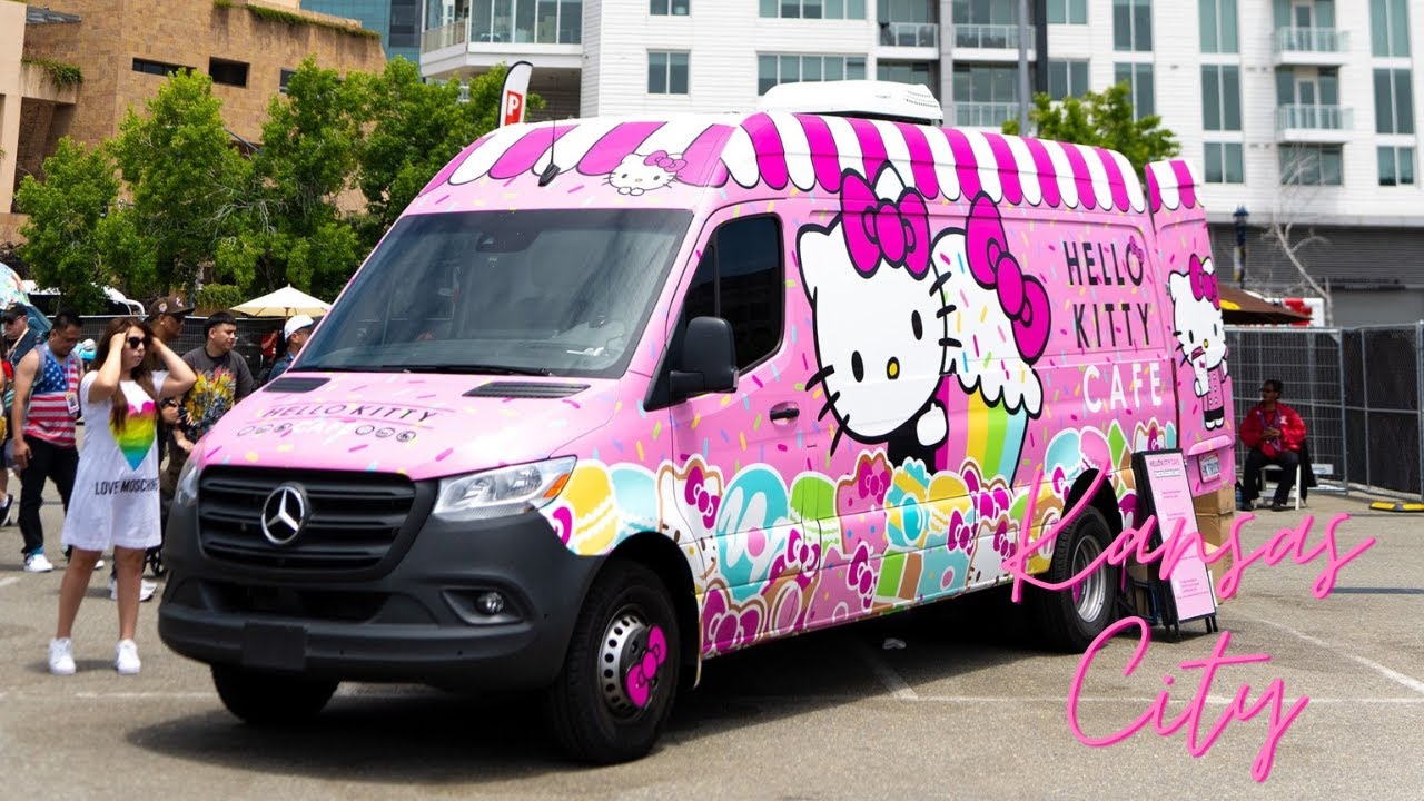 Hello Kitty Cafe Truck Vlog!!