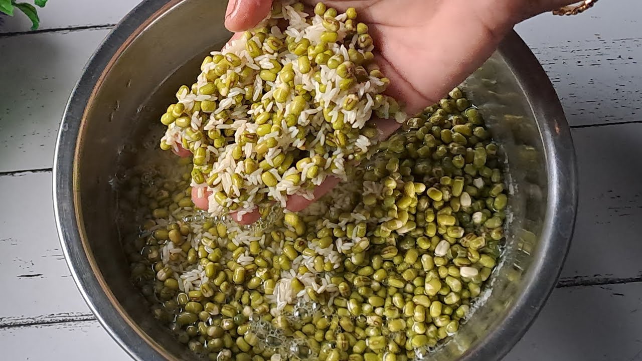 मुगमध्ये तांदूळ टाकून तर बघा पोटभरीचा पौष्टिक कुरकुरीत नाष्टा रेसिपीज तयार l