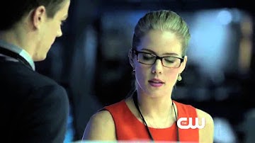 Arrow  The Scientist  Clip - Barry & Felicity