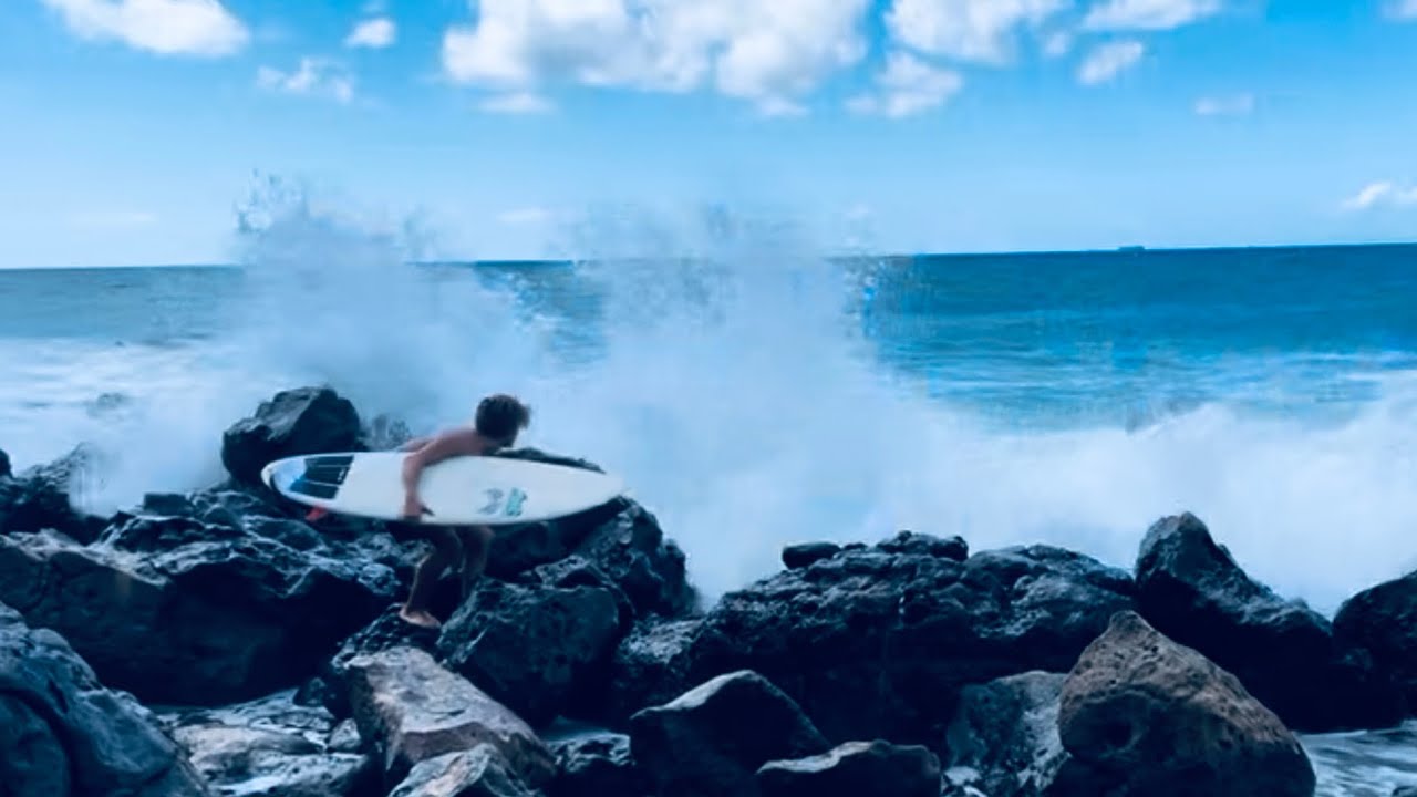 HEAVY Surf On Rocks | HomeZone5 - YouTube