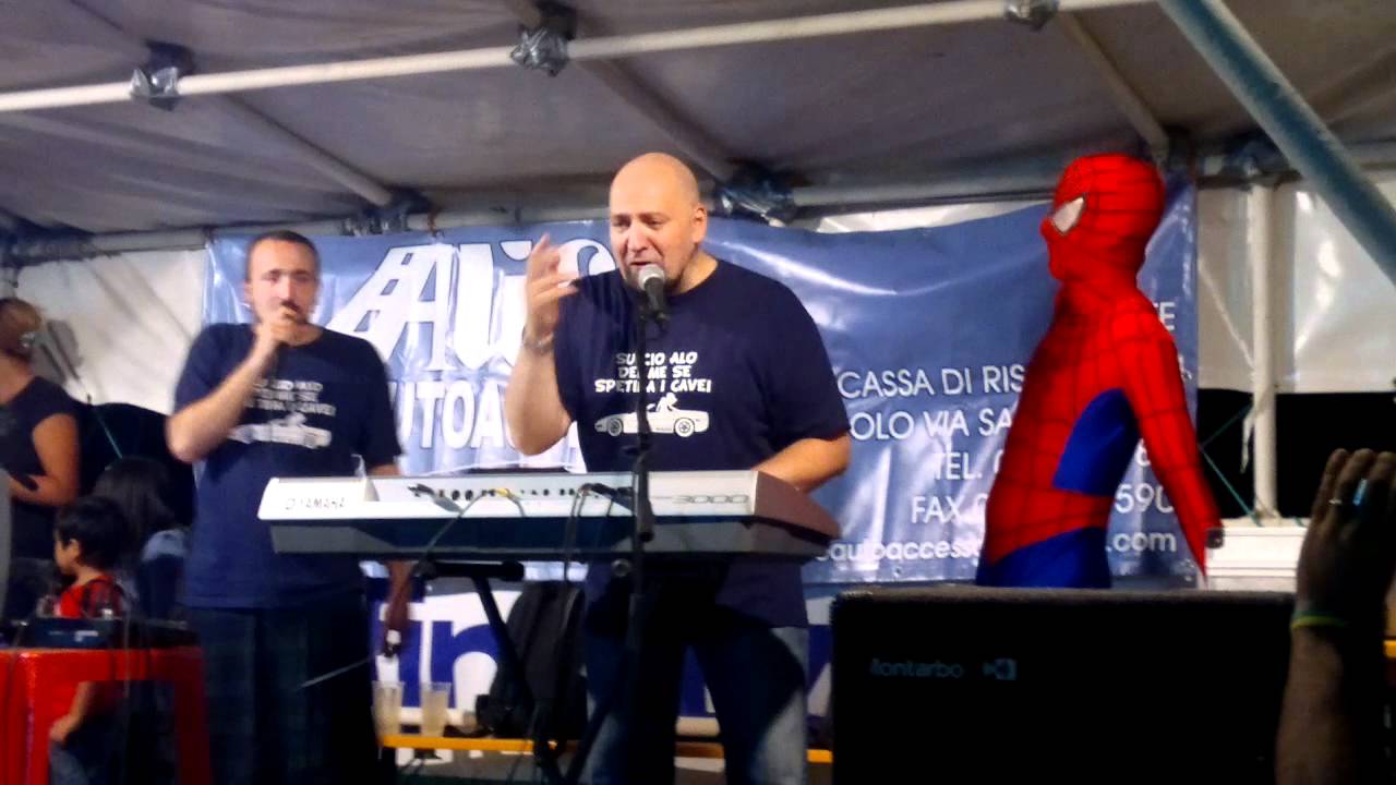 RIKI MALVA - GO VISTO L'OMO RAGNO - SAGRA DE LA SARDELA 2011