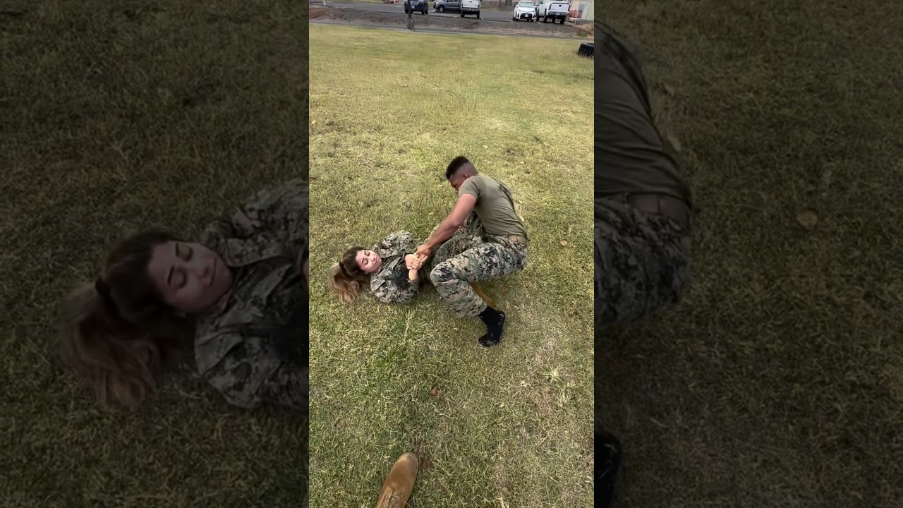 Female Marine Vs Male Marines #bjj #jiujitsu