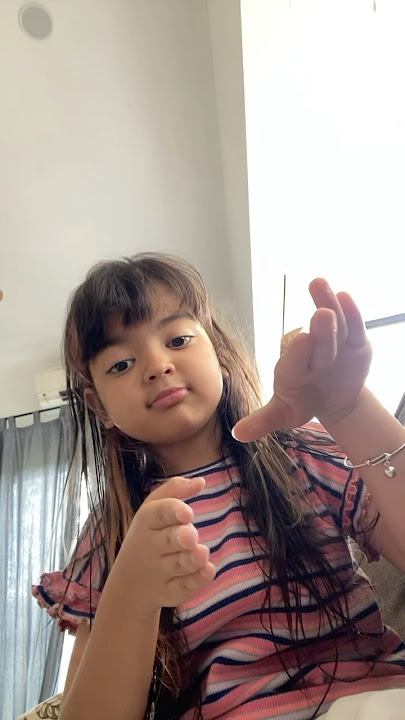 Ha๐ha lucu juga #Mazaya #LaguAnak #penyanyicilik #anakviral #trendingshorts #anaklucu #GoyangBebek