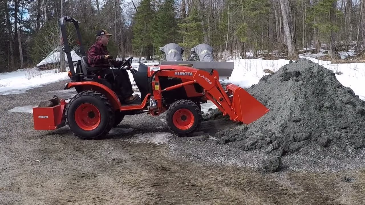 32 Kubota B2601 Compact Tractor Front End Loader Fel Harder Than It