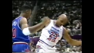 Charles Barkley and Scottie Pippen Get Physical at 1993 All Star Game