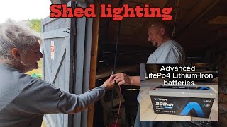 видео: Аккумуляторная батарея Vatrer, освещающая сарай. #newfoundlandlabrador #offgridliving #vatrerpower картинка: Аккумуляторная батарея Vatrer, освещающая сарай. #newfoundlandlabrador #offgridliving #vatrerpower