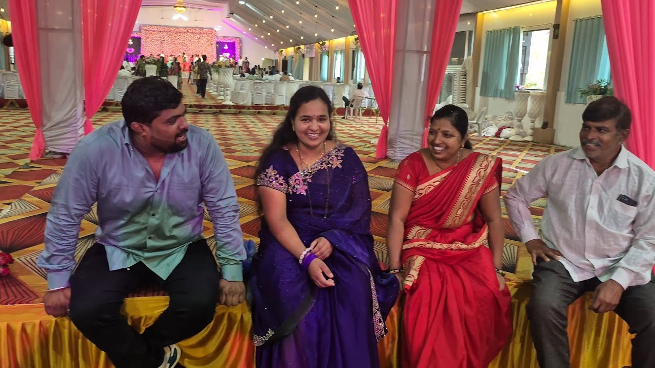 आज गेलो  सगळी फॅमिली नणंदेच्या लग्नाला🥰🥰छोटया नणंद बाईच घर 🥰नवरी ने केला छान डान्स