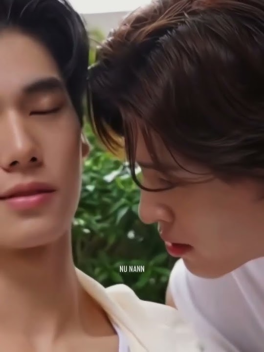 Eyes Pond look at Phuwin 👀#pondphuwin #phuwintang #ppnaravit