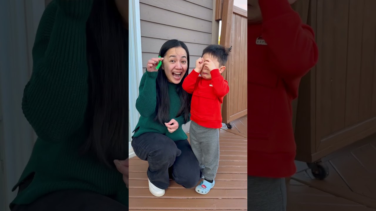 Popping the balloon prank on cute baby 🎈😱🤣👶🏻❤️👧🏻