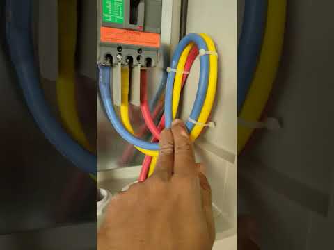 طرية ربط الشبكة الكهربية بمحطة الطاقة الشمسية   