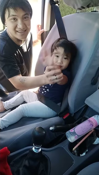 The Horn On The Car Goes Beep Beep Beep - YouTube