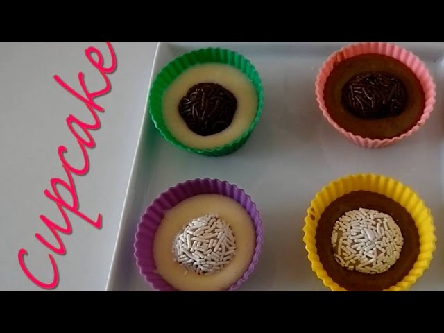 CUP CAKE RECHEADO AINDA CRU
