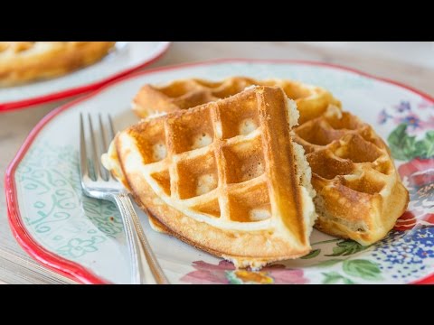 Video: Crispy Waffle Recipe