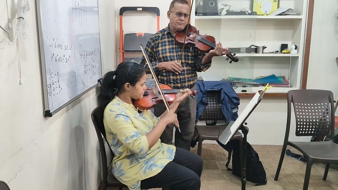 Western Violin Classes | Learn with International Standards | Pavo School of Music – Perungudi