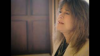 Suzi Quatro - My Heart And Soul (I Need You Home For Christmas) (Official Video)