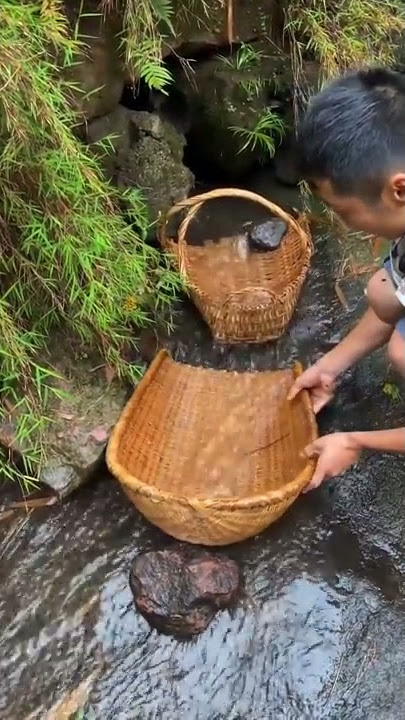 Fisherman Catching Seafood EP177