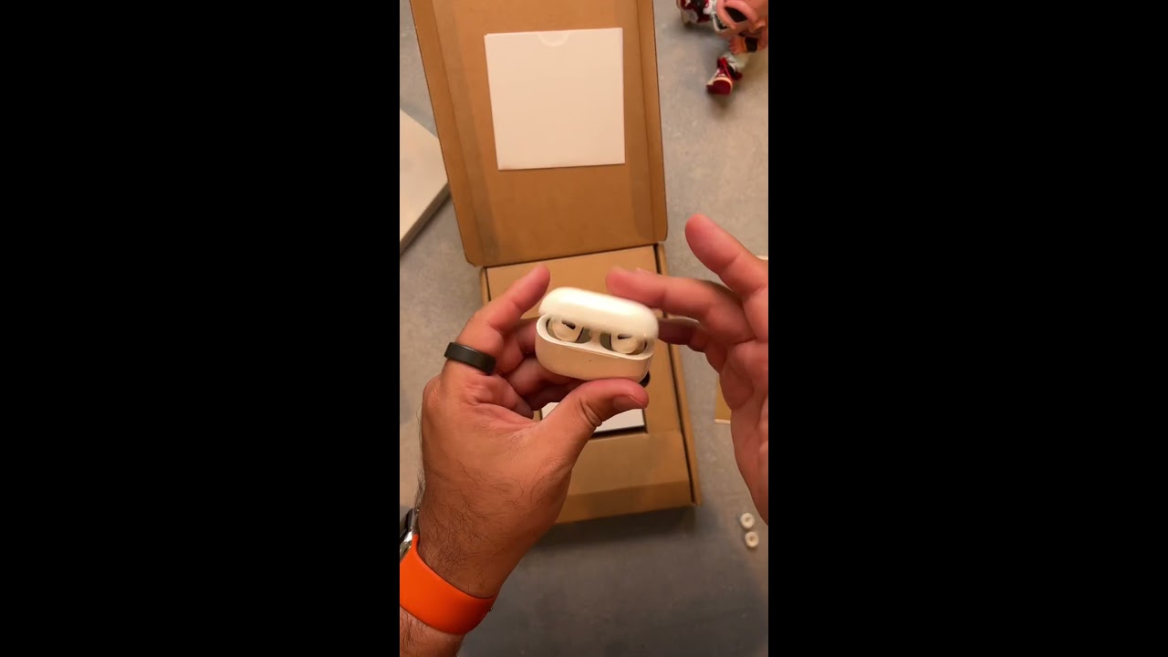 Apple Will Fix Your Crackling AirPods Pro For FREE 