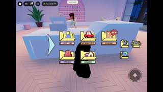 Seeing what my friends were up to! (THEY WERE FAKE ☹️) #Rblox Berry avenue.  screenshot 5