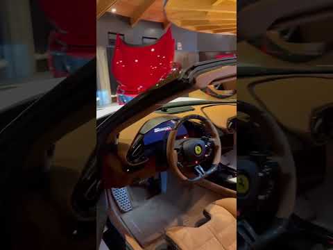 フェラーリ12チリンドリのボンネット開けてみたら...#shorts #ferrari