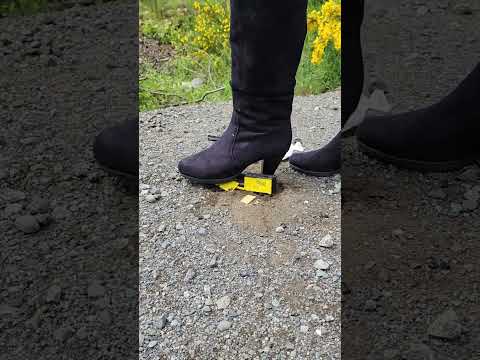 Boots crush model train car #asmrcrush #crushexperiment #oddlysatisfying #hotrains