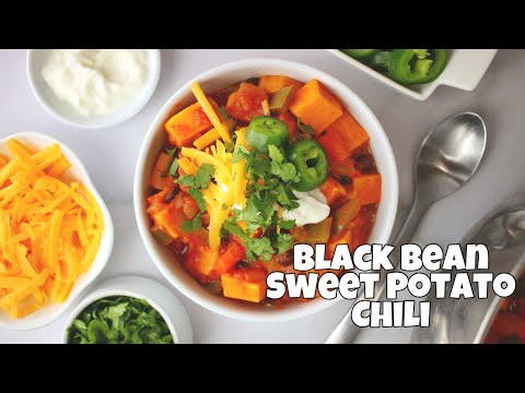 Black Bean Sweet Potato Chili | Homemade Hearty Vegetarian Recipe
