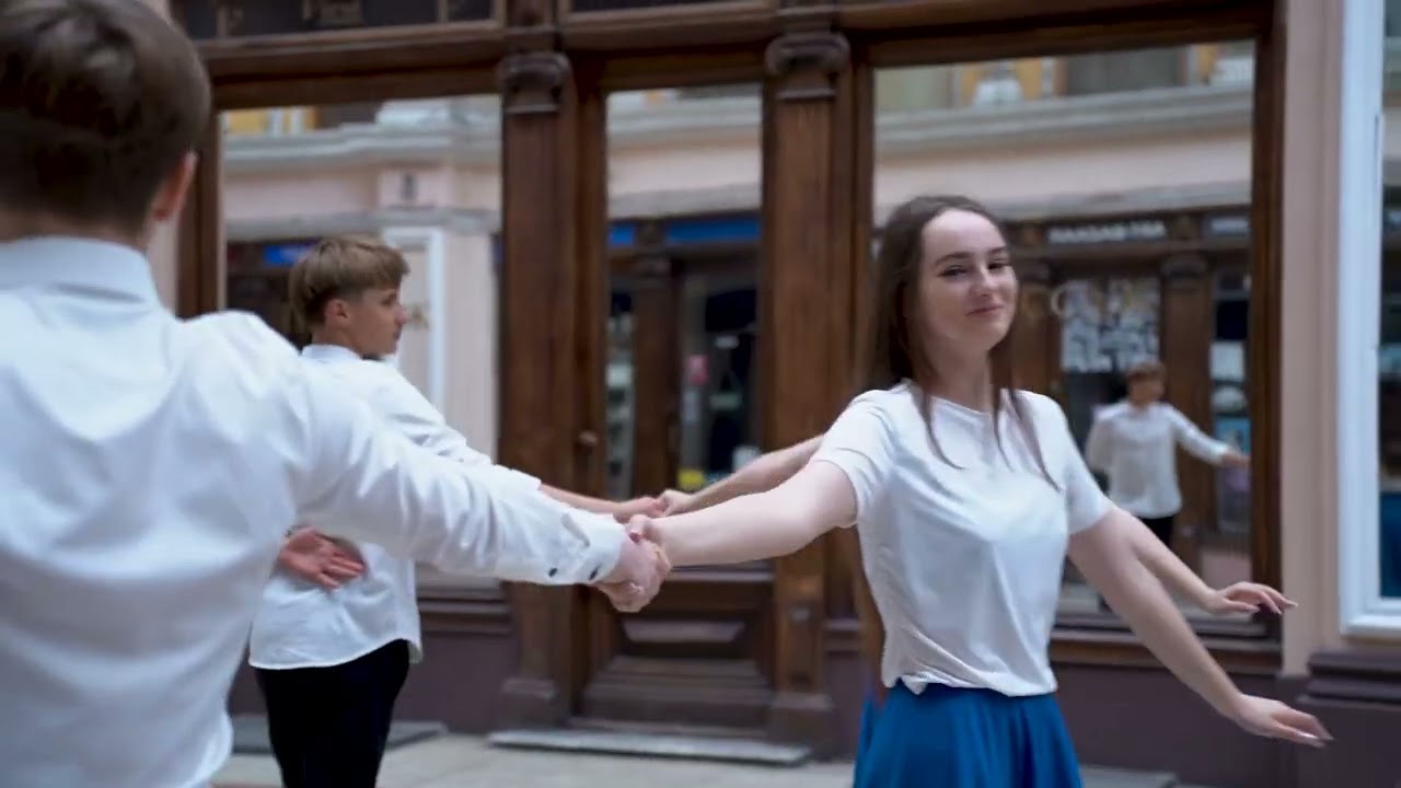 Випускний вальс 2025