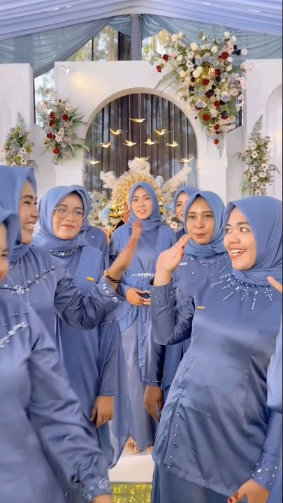 siapa yang paling suka warna denim? .....bridesmaid #dress