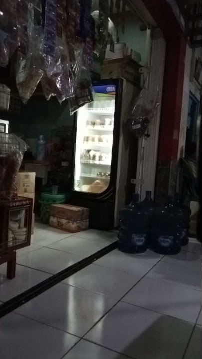 story'wa warung malam hari
