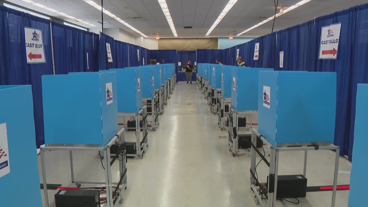 Chicago early voting starts Tuesday at downtown supersite - YouTube