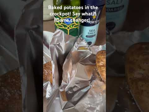 Crockpot Baked Potatoes: So Easy and Delicious! 🥔✨