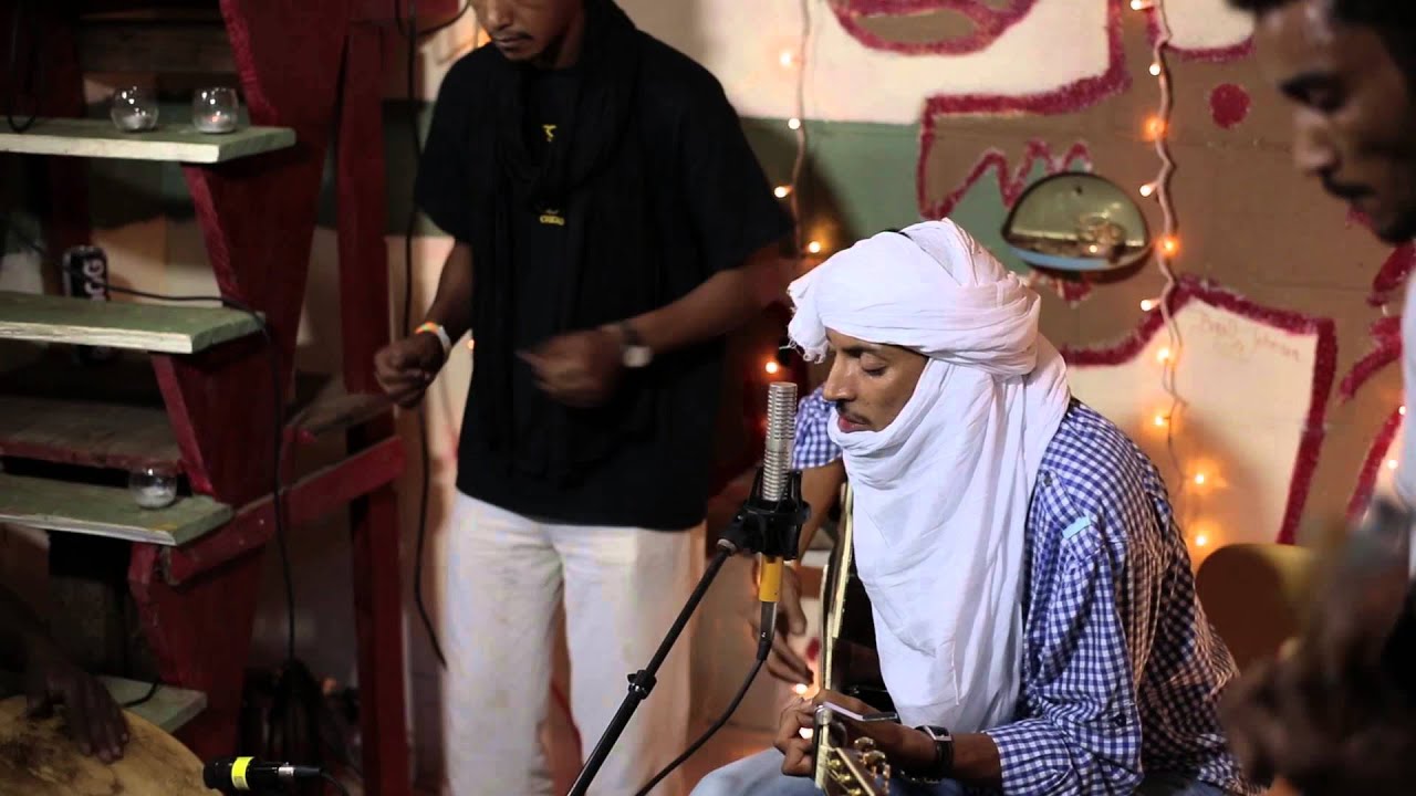 Bombino - Tamiditine (Live @Pickathon 2012) Bombino - Tamiditine (Live @Pickathon 2012)