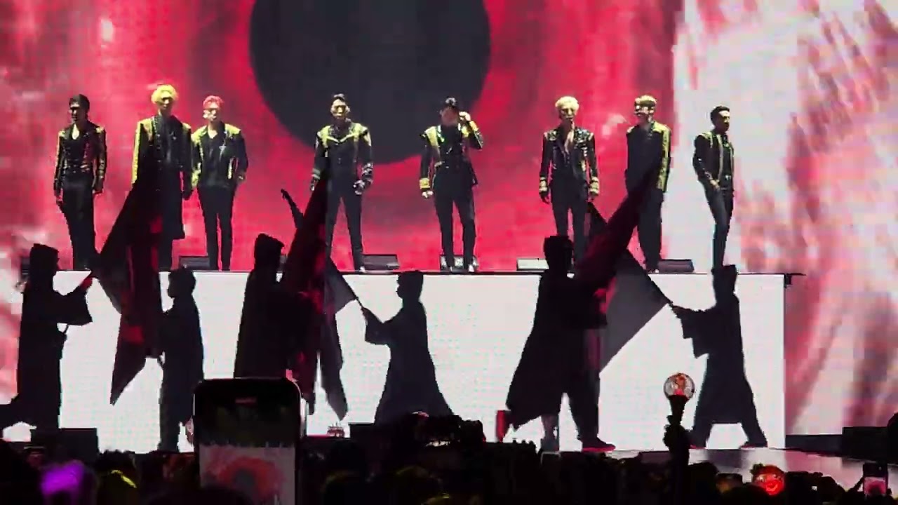 221105 ATEEZ - Intro + New World + Answer | 'Break the Wall' Tour in Oakland [4K Fancam]